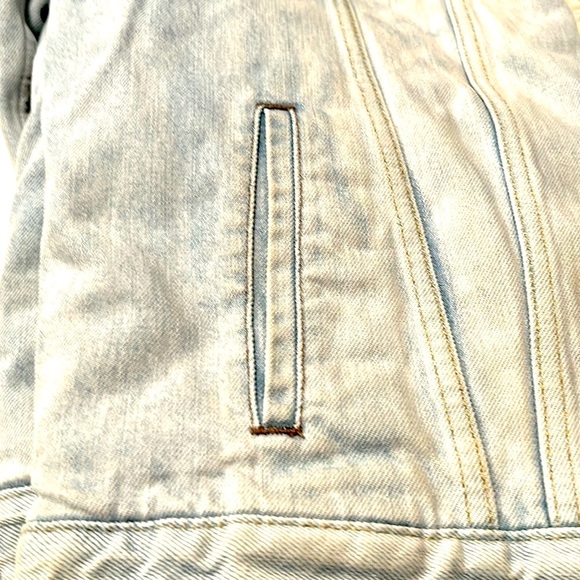 💎Levi’s💎Shearling Trucker Jean Jacket - Picture 13 of 16